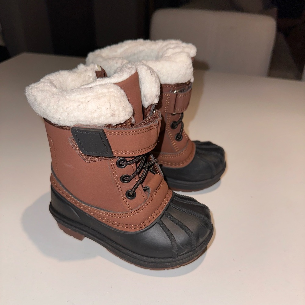 Winter snow boots